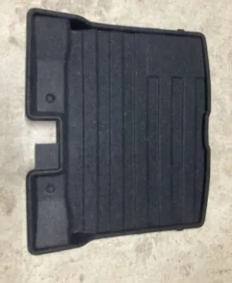 Trunk/boot floor carpet liner