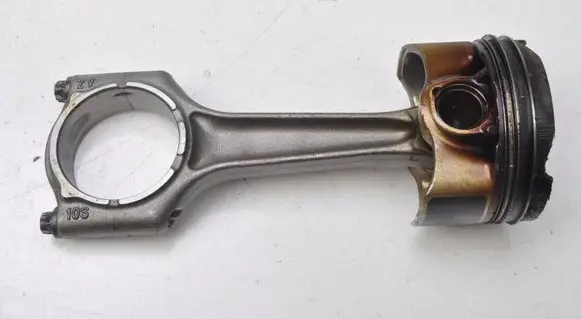 BMW 1 F40 Piston 