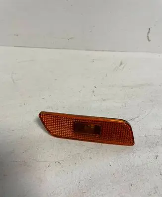 Volvo S80 Front reflector 125129B