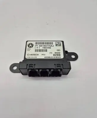 Chrysler Pacifica Parking PDC control unit/module 68193775AJ 0263014379 192240