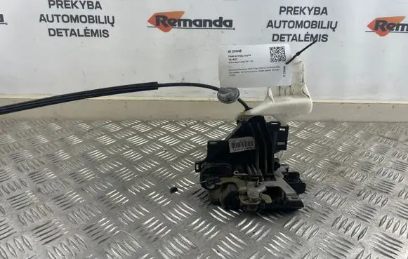 Volkswagen Caddy Front door lock CZWL3113684 3B1837016
