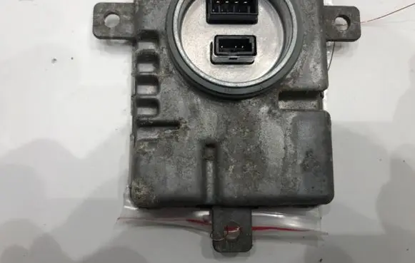 Audi A4 S4 B8 8K Voltage converter/converter module 8K0941597C