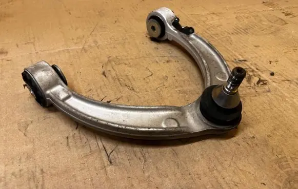 Mercedes-Benz GL X166 Front upper control arm/wishbone 16613