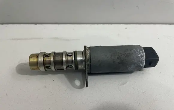 BMW M3 e92 Electromagnetic valve 7843118