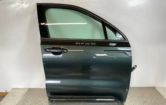 KIA Sorento IV Front door