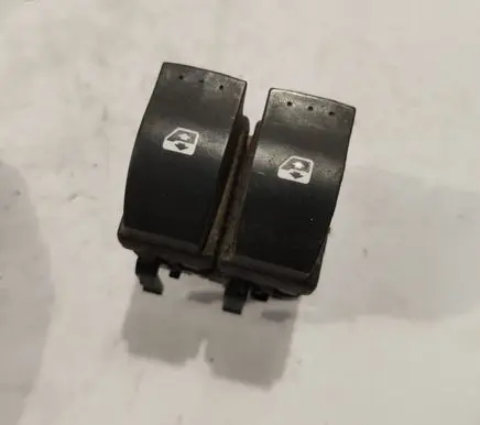 Renault Megane II Electric window control switch 108268A