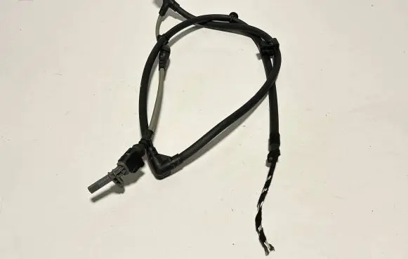 Volkswagen Golf VII ABS rear brake sensor WHT003857A 18963 8V0927902M
