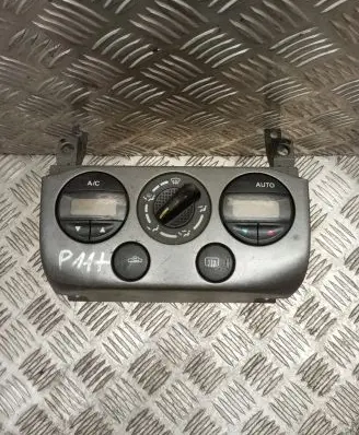 Nissan Primera Climate control unit 275109F600