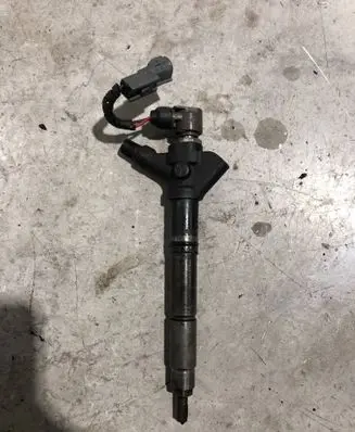 Lexus IS 220D-250-350 Fuel injector 2367026020