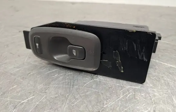 Volvo S60 Electric window control switch 30658117