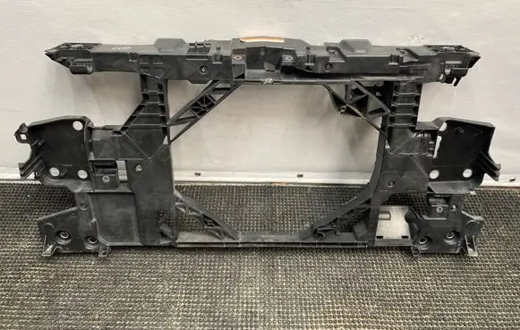 Renault Megane III Radiator support slam panel 752100004R