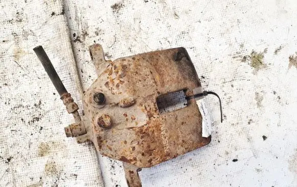 Nissan Almera Tino Front brake caliper