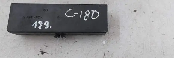 Mercedes-Benz C W202 Fuse box set A0005400172 05376110 50141