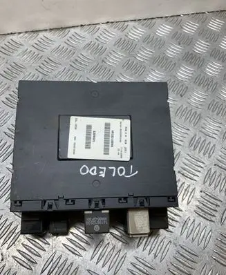 Seat Toledo III (5P) Comfort/convenience module 1K0937049S