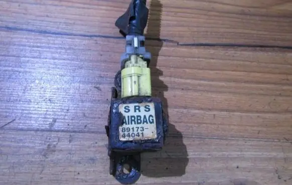 Toyota Avensis Verso Airbag deployment crash/impact sensor 8917344041 89173-44041