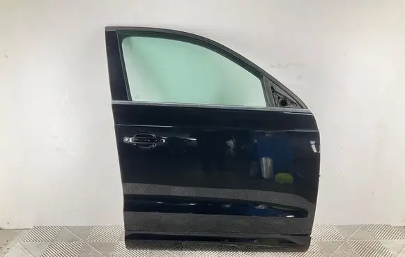 Audi Q3 8U Front door 8U0831312B