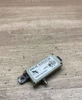 BMW X5 E53 Aerial antenna amplifier 8377658