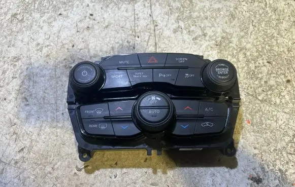 Dodge Challenger Climate control unit 68293608AC 2364400 5PG702XCAD
