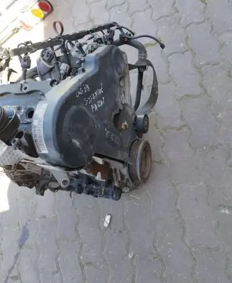 Volkswagen PASSAT B6 Engine block BXE