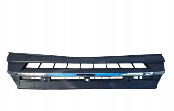 Volkswagen Touareg III Front bumper lip 760807061A