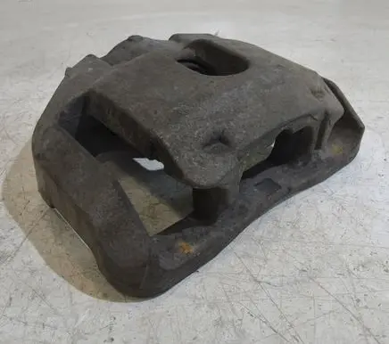 BMW 5 E60 E61 Front brake caliper 6030324