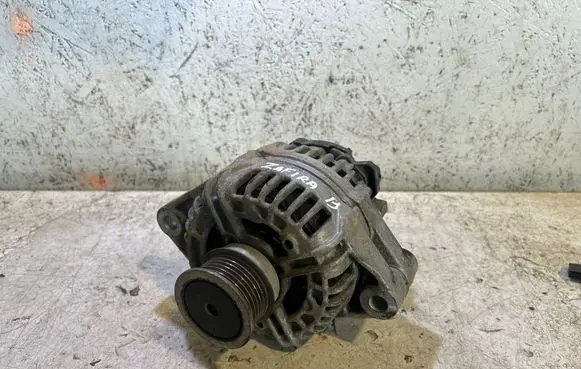 Opel Zafira B Generator/alternator R277206