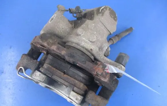Opel Vectra C Rear brake caliper
