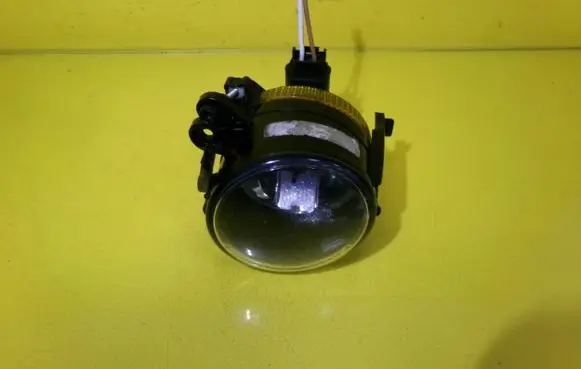 Volkswagen Golf V Front fog light 271286-00