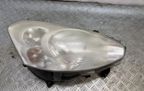 Peugeot Partner Headlight/headlamp 9677202380