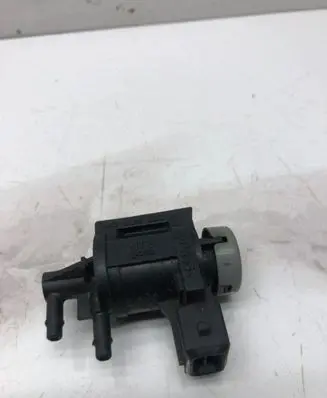 Volkswagen PASSAT B5.5 Turbo solenoid valve 1J0906283A
