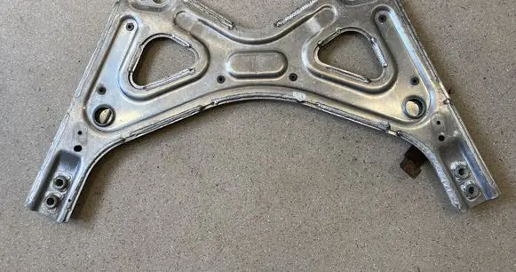 Engine splash shield/under tray