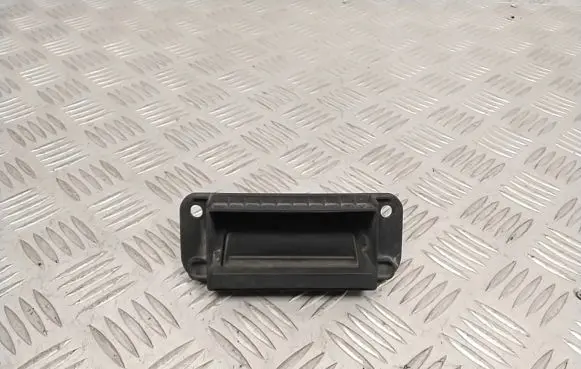 Tailgate opening switch