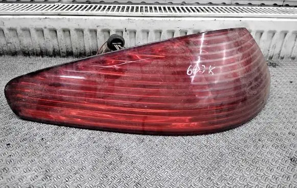 Peugeot 607 Rear/tail lights