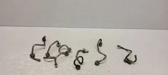 Jeep Grand Cherokee Fuel injector supply line/pipe 