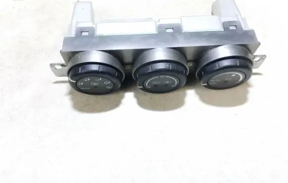 Nissan X-Trail T30 Climate control unit 27500eq310