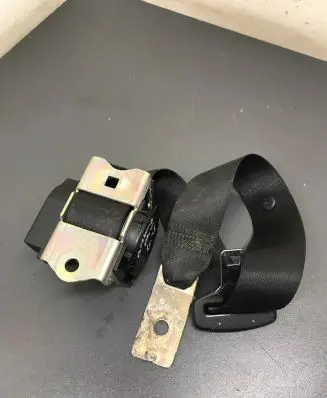 BMW 7 E65 E66 Middle seatbelt (rear) 8689L KUBUU99