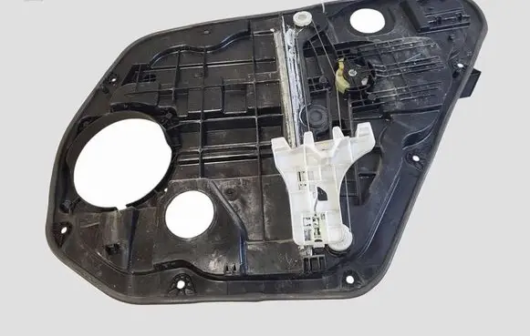 Hyundai i40 Rear window lifting mechanism without motor 834703ZXXX