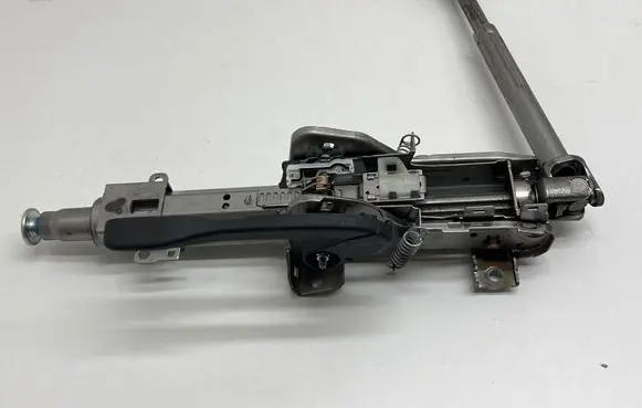 Audi Q3 F3 Steering wheel axle set 5Q1419512G