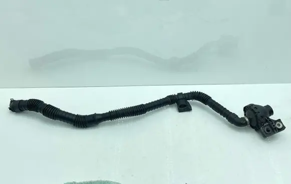 Ford Mustang V Intake resonator Ar339p437