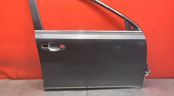 Subaru Legacy Front door