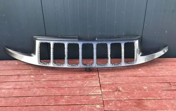 Jeep Grand Cherokee Front grill 1WL32TRM 681452011WL32TRM