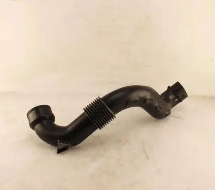 Dacia Sandero Air intake duct part 165554494R