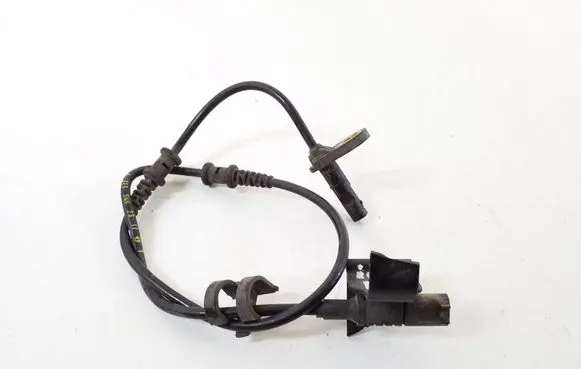 Mercedes-Benz E W211 ABS brake wheel speed sensor A2115402317