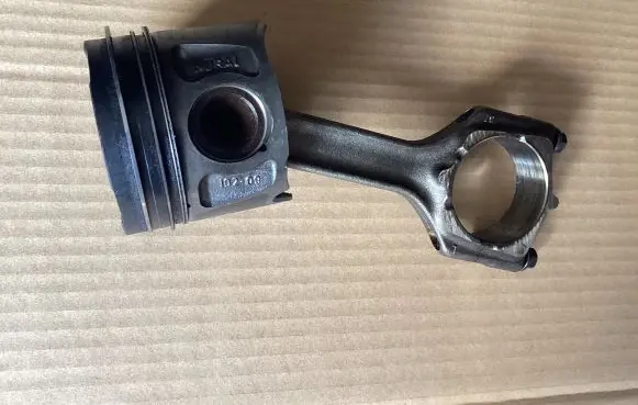 Opel Insignia A Piston with connecting rod