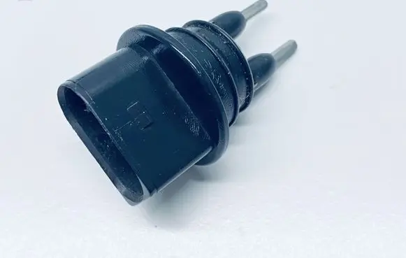Volkswagen Golf VI Windshield washer fluid level sensor 7M0919376