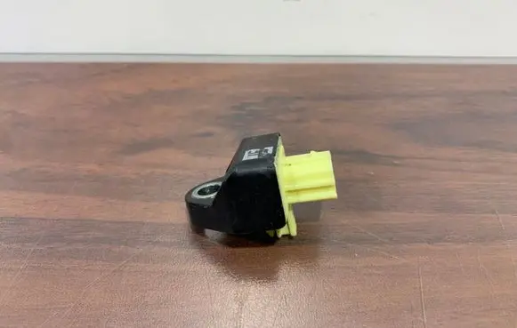 Toyota Prius (XW50) Airbag deployment crash/impact sensor 8917347050 533EY78V2