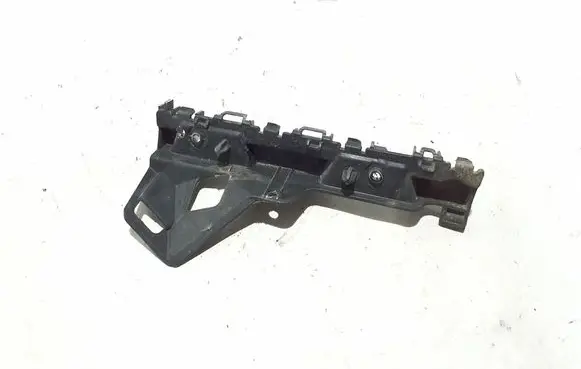 Opel Vivaro Front bumper mounting bracket 622201090R