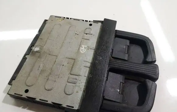 Volkswagen Golf IV Cup holder 1j0858601
