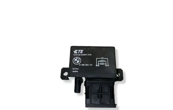 BMW X5 F15 Coolant fan relay 9198302 V23132A2001X30
