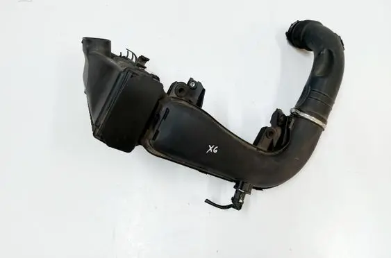 BMW X6 F16 Air filter box 8573761